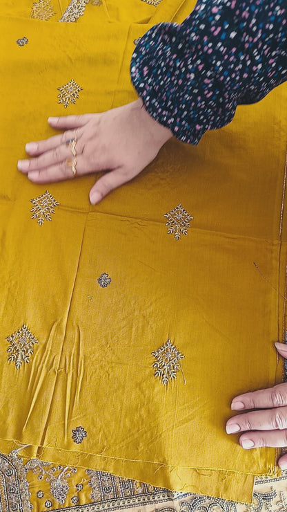 3Pc Lawn Medina Art  Embroiderd with Chiffon Dupatta